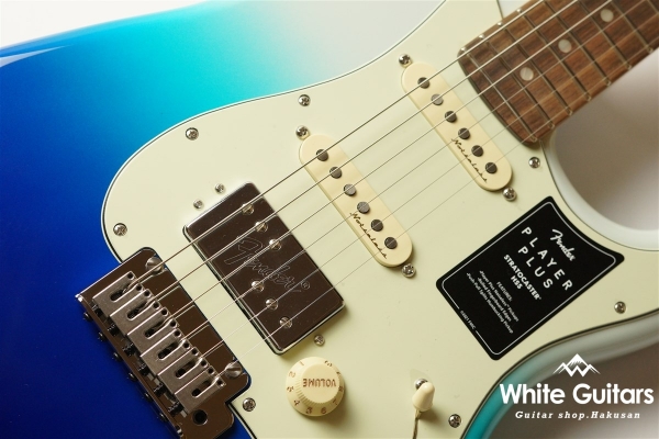 Player Plus Stratocaster HSS - Belair Blue